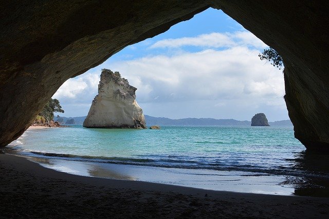 cathedral-cove-1592274_640 New Zealand Honeymoon Itinerary